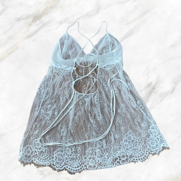 SOLD Victoria's Secret Y2K White Balletcore Coquette Lace Sheer Babydoll Slip - Picture 3 of 7
